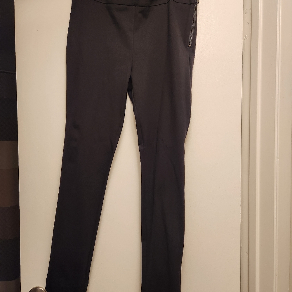 Ann Taylor size 8 black pants - Picture 2 of 5